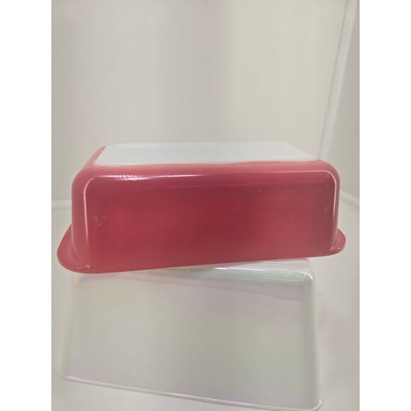 Pyrex Pink Loaf Pan 913 Embossed Logo Capital PYREX Mid Century Retro - Picture 1 of 7
